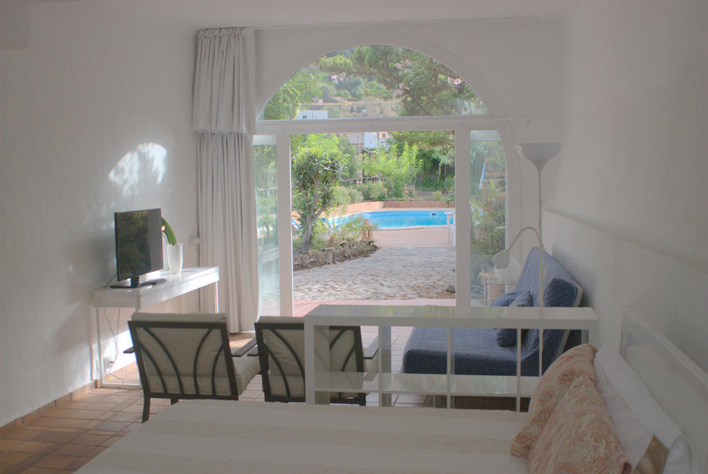 فاليسكيو Casa Vacacional Rural Villa Barranco De Los Cernicalos الغرفة الصورة